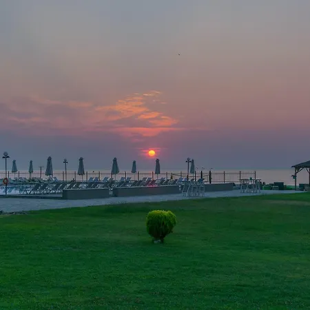 Dion Palace And מלון 5*