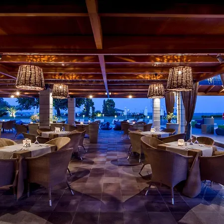 Dion Palace And Hotell