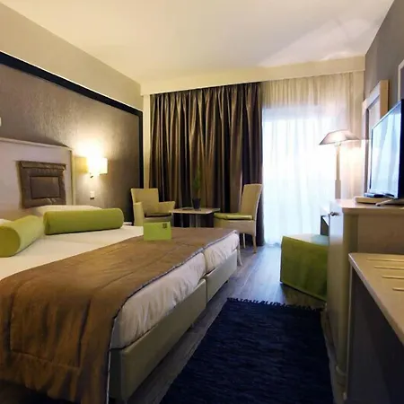 Hotel Dion Palace And