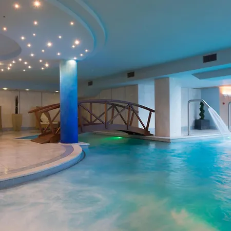 Dion Palace And ホテル リトコロン