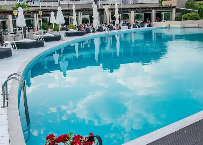 Hotel Dion Palace And